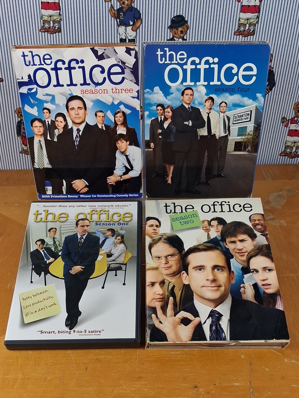 Lot Of The Office Comedy Series Seasons 1-4 Plus Bonus Speacial Features Dvds